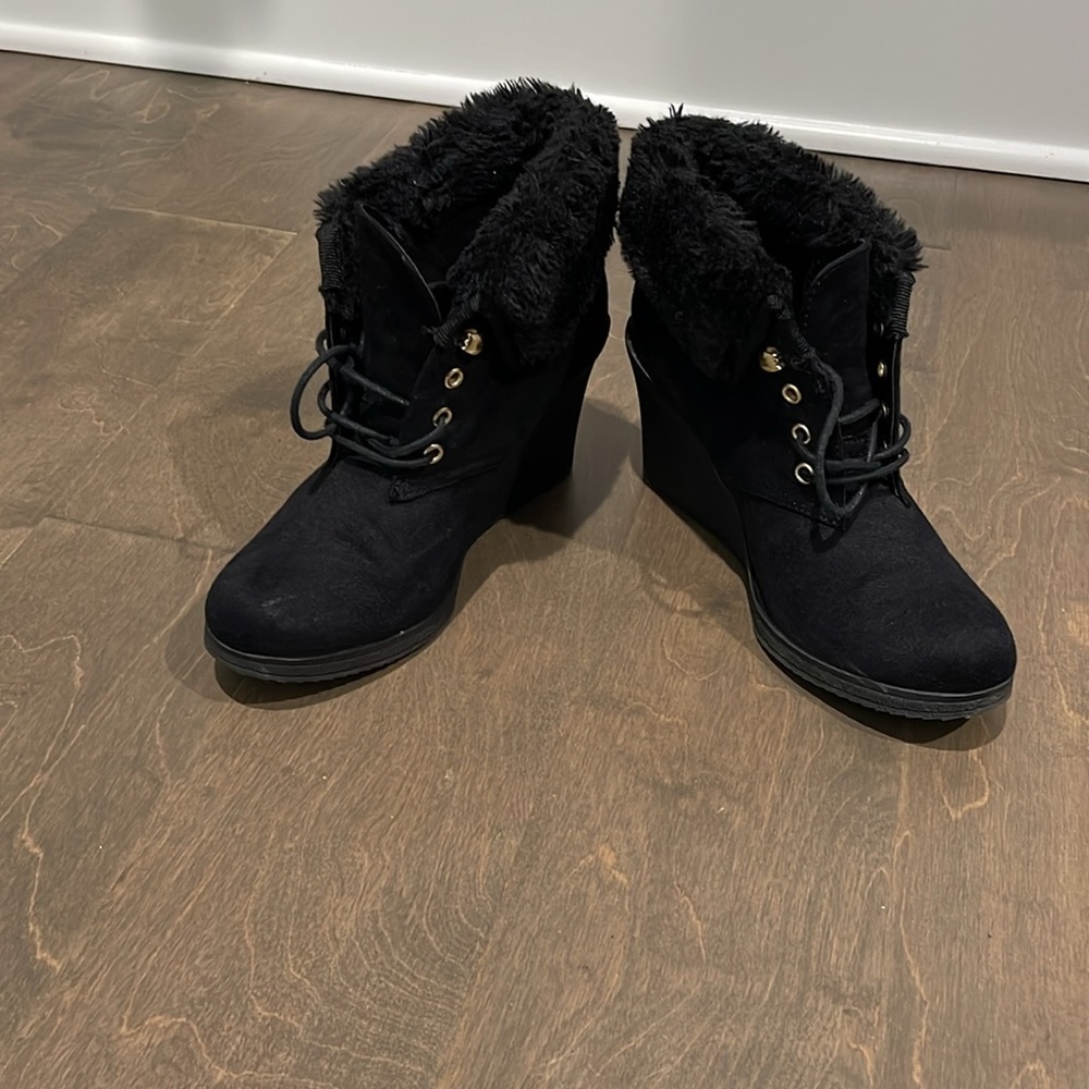 Vintage wedge heel Black Boots Size 6 1/2